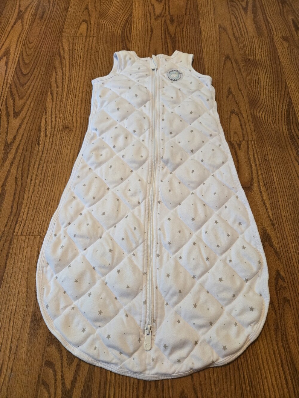 Dreamland Baby White Star Quilted Sleep Sack Pajamas Sleeveless Zip Front 6-12 M